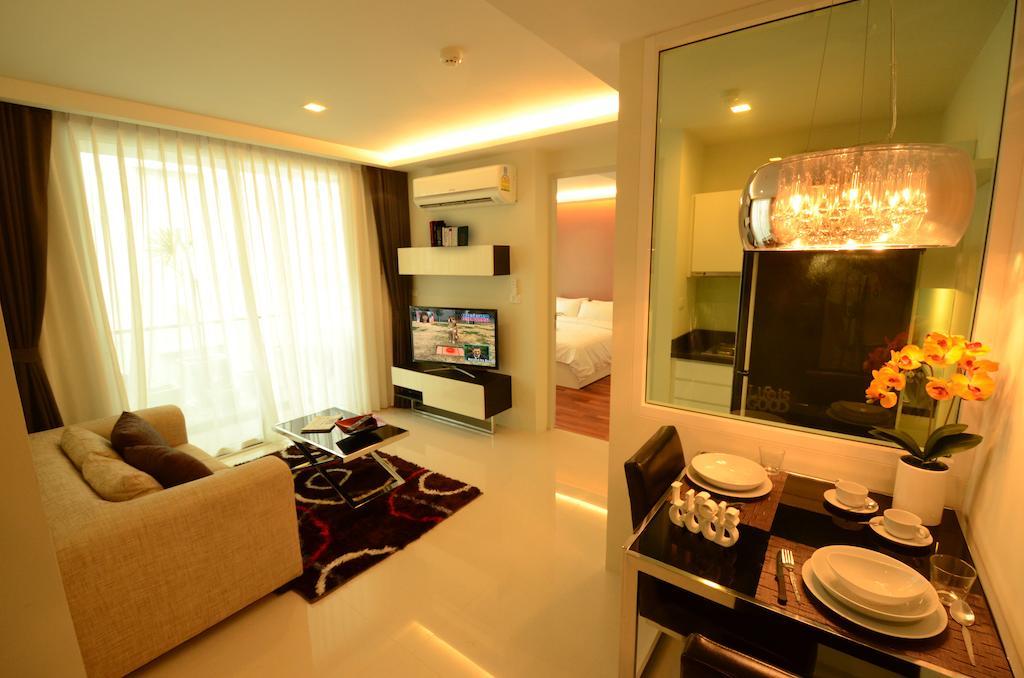 Beverly 33 By Aspira Bangkok Exterior foto